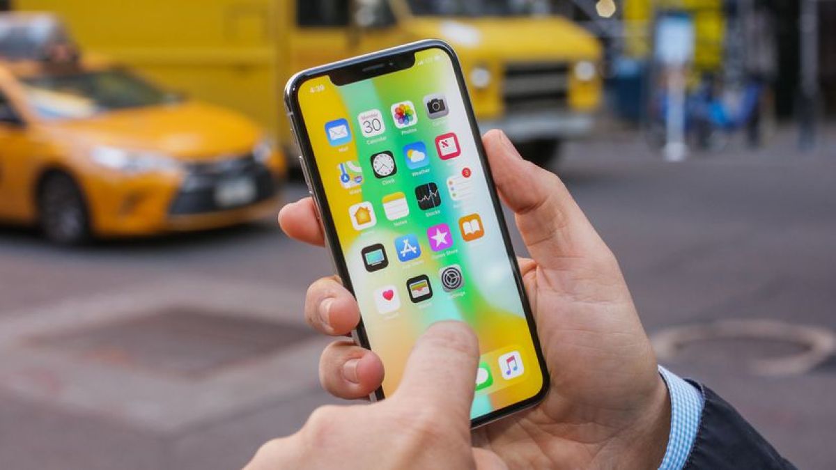 Съдят Apple заради iPhone X