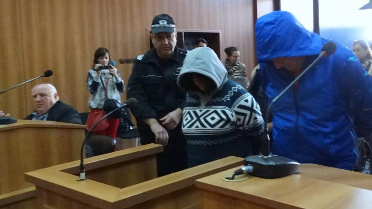 Душнишкият фараон и жена му се сдобиха с 3 обвинения, ще отговарят за завличането на 3 млн. от 216 души
