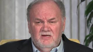 Бащата на Меган се надява кралицата да му помогне да се сдобри с дъщеря си
