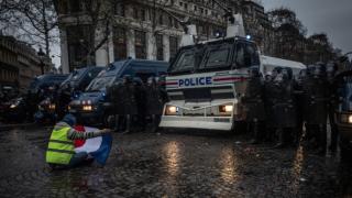 Франция е "болният човек на Европа", заяви полският външен министър