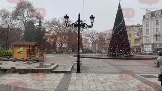 Пловдивчанка съпостави коледните украси в Бургас и градът под тепетата и се вбеси (СНИМКИ)