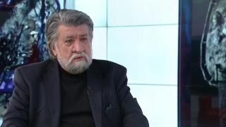 Вежди Рашидов: Защо телевизиите постоянно ни пробутват "Сляпото Айше", която орева орталъка?!