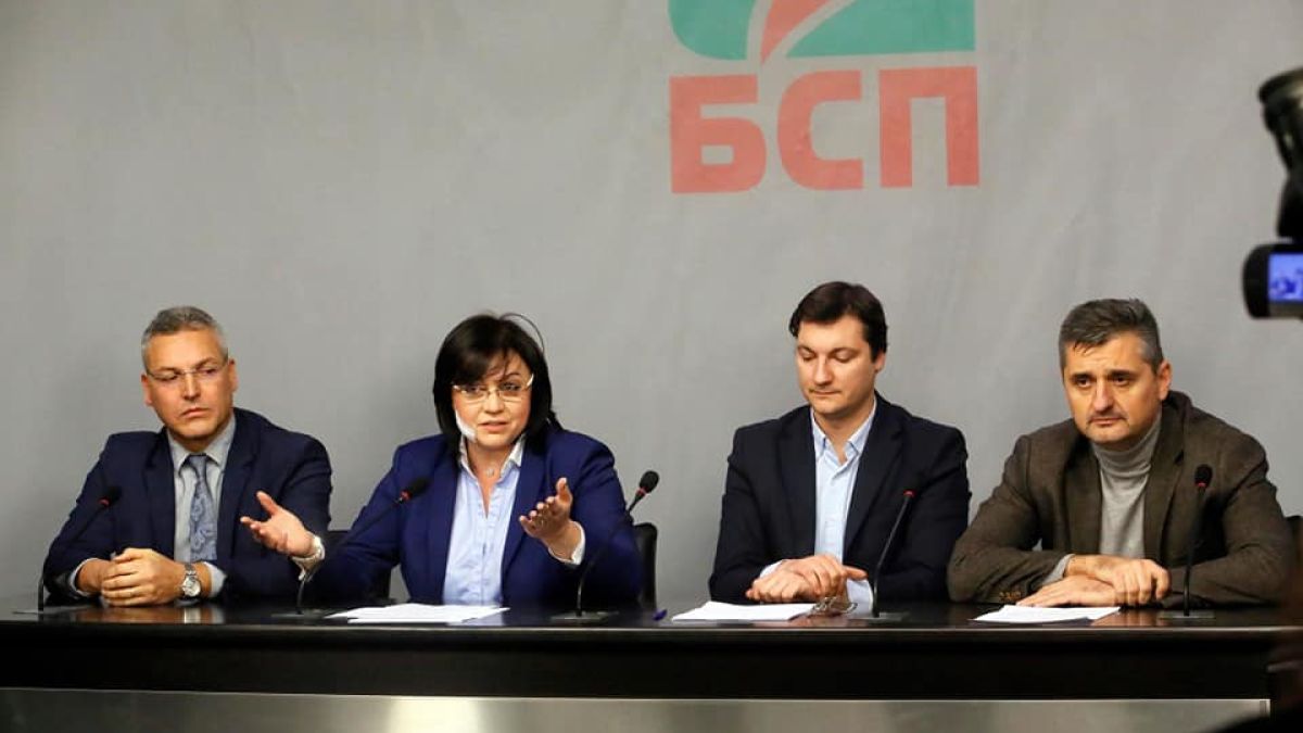 Първи СНИМКИ на Корнелия Нинова след спешната операция, на лицето има...