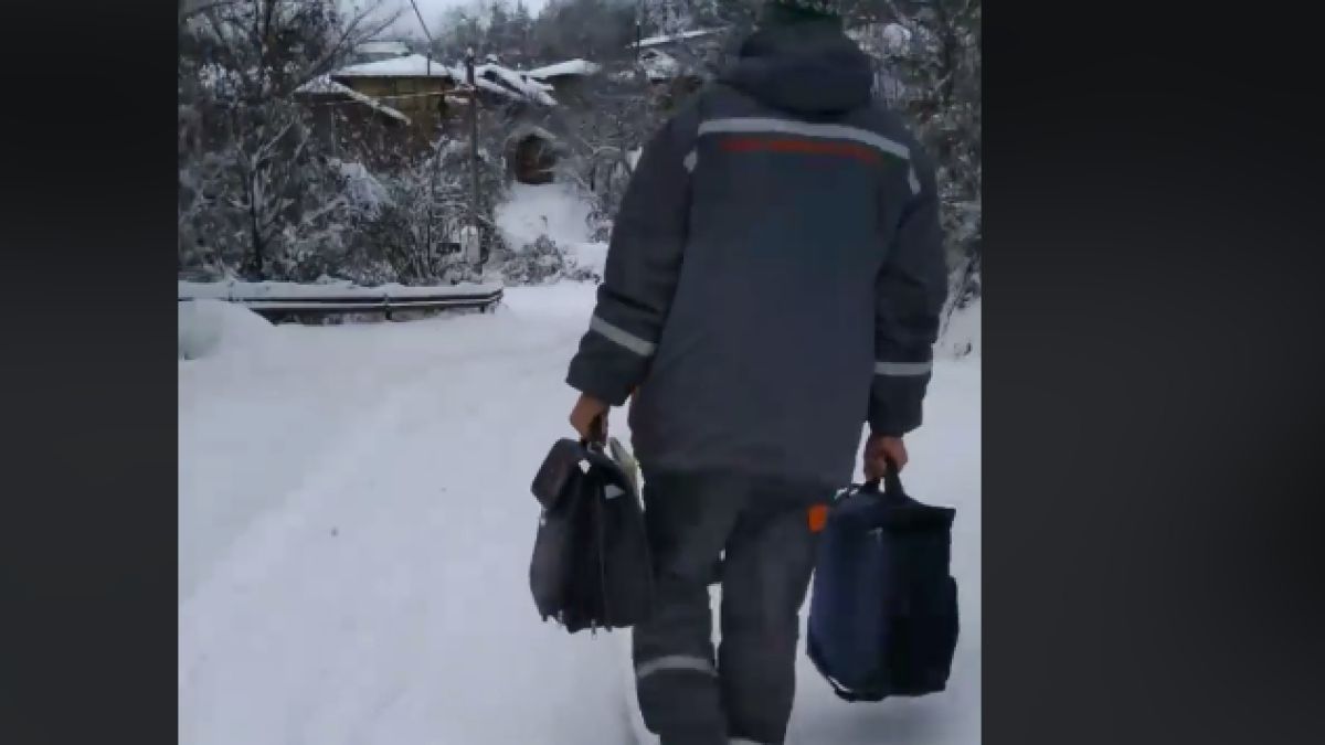 Зрелищни СНИМКИ и ВИДЕО разпространиха лекари от Спешна помощ, на тях се вижда как...