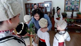 Нинова показа уникални СНИМКИ и се похвали: За първи път на "Позитано" 20…