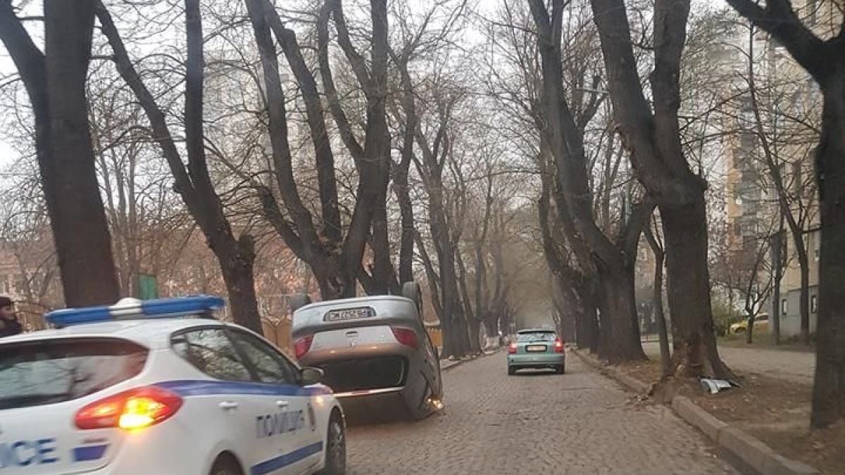 Жена зад волана сътвори зрелищна каскада на пъпа на Пловдив (СНИМКИ)