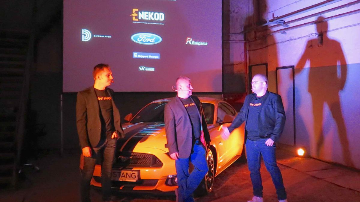 Над 200 души гледаха зрелищната предпремиера на Ride Hard