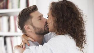 Как да накараме мъжа си да се влюби според зодията му