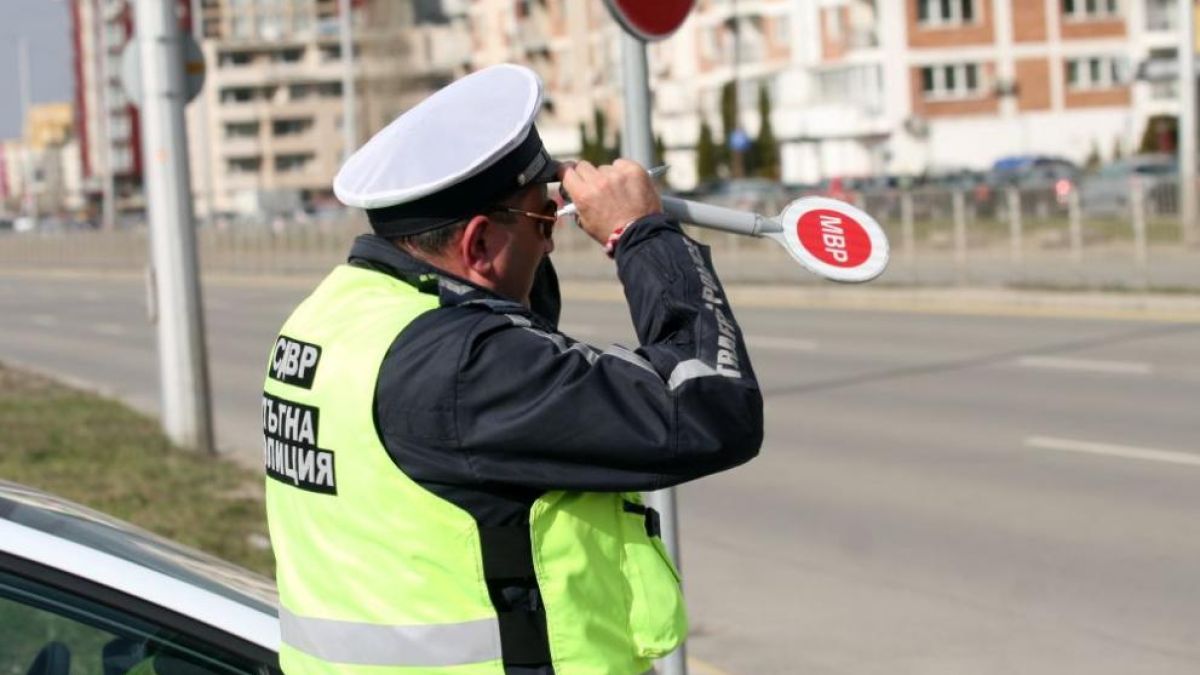 Такава вакханалия се възцари по пътищата, че дори катаджиите се хванаха за главите