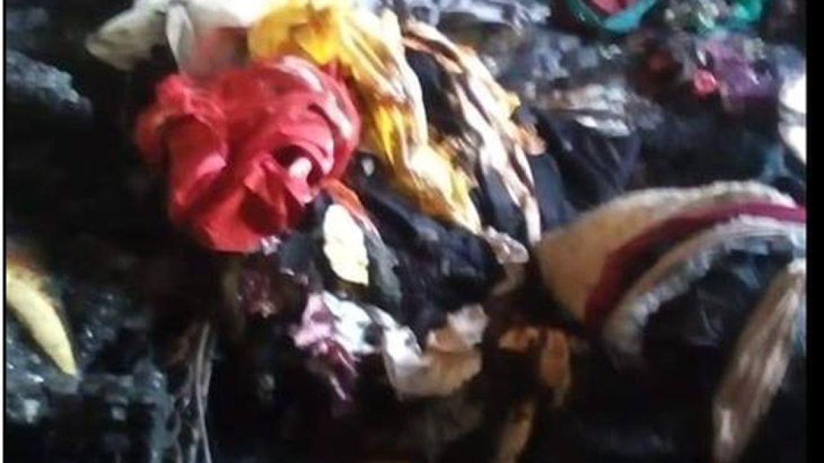 Помогнете! Огненият ад в Бургас оставя млада майка и две деца на улицата (СНИМКИ)
