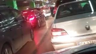 Само в БЛИЦ! Ад в столичния мол "Парадайс" (СНИМКИ/ВИДЕО)