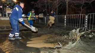 Такава авария по тъмна доба скоро не е имало в София! (СНИМКИ)