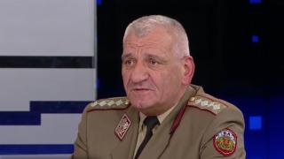 Ген. Боцев: Екипировката и техниката остават главният проблем на армията ни