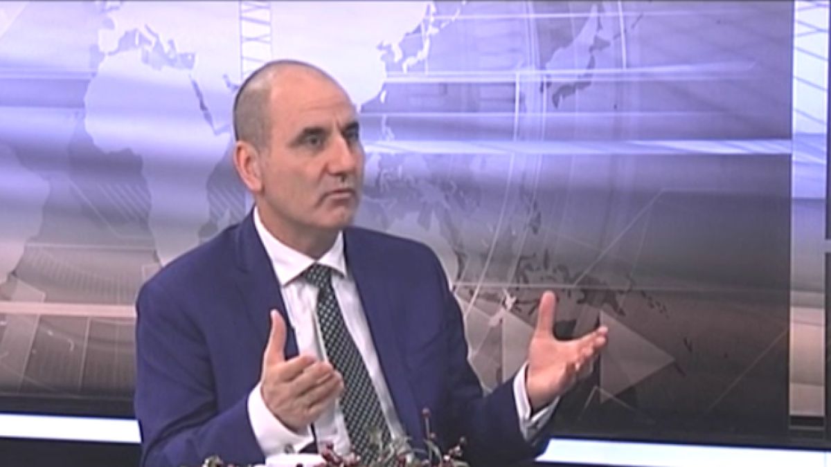 Цветанов: През цялата година Радев се държеше като ментор