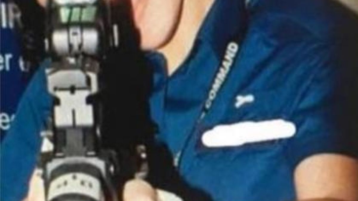 Сексапилна лондонска полицайка показа греховно горещи СНИМКИ (18+) и подлуди всички!