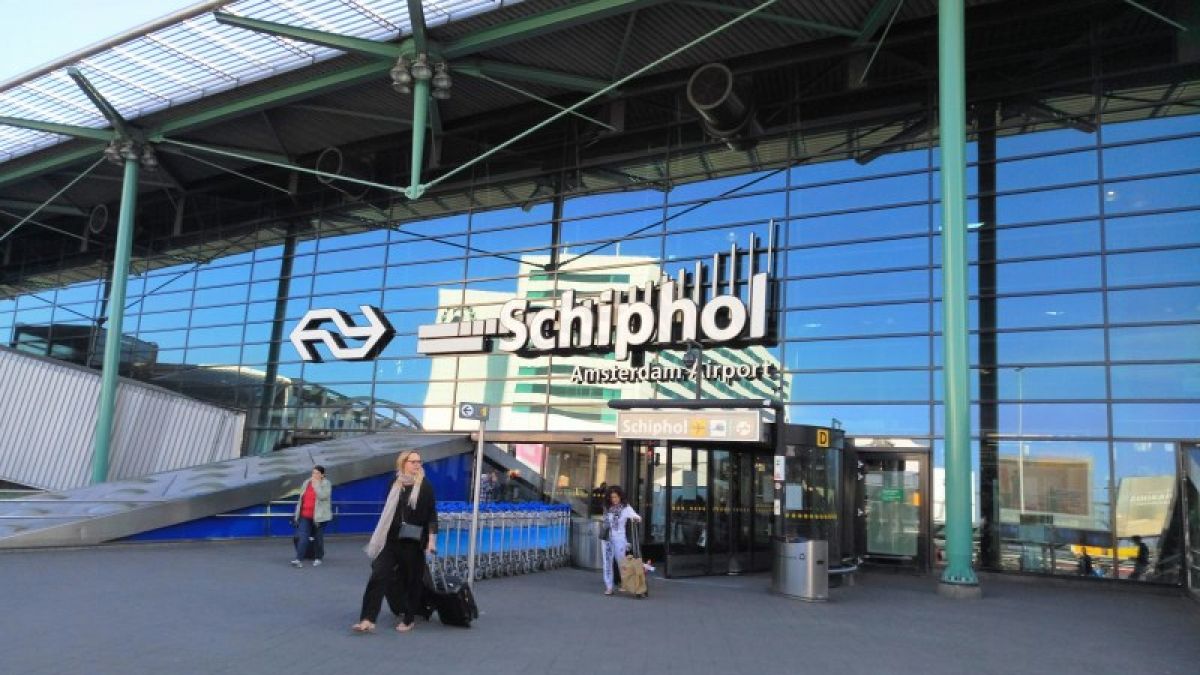 Извънредна ситуация на главното летището в Холандия