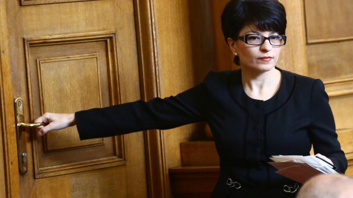 Нежното острие на ГЕРБ разкри кой е "за" намаляването на партийните субсидии 