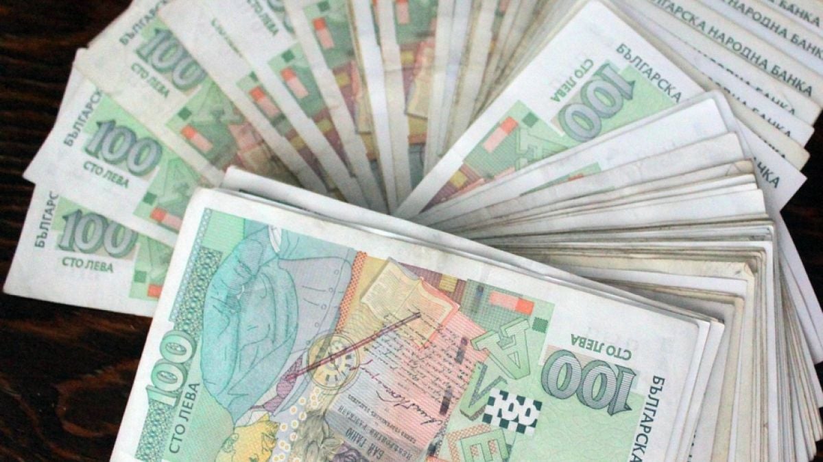 Свикване на коалиционен съвет и 250 лв. минимална пенсия, искат НФСБ и ВМРО