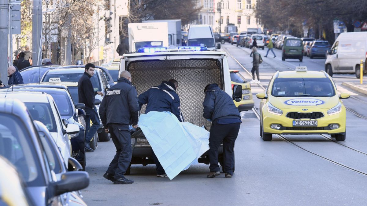Извънредно: Мъртъв човек в сърцето на София