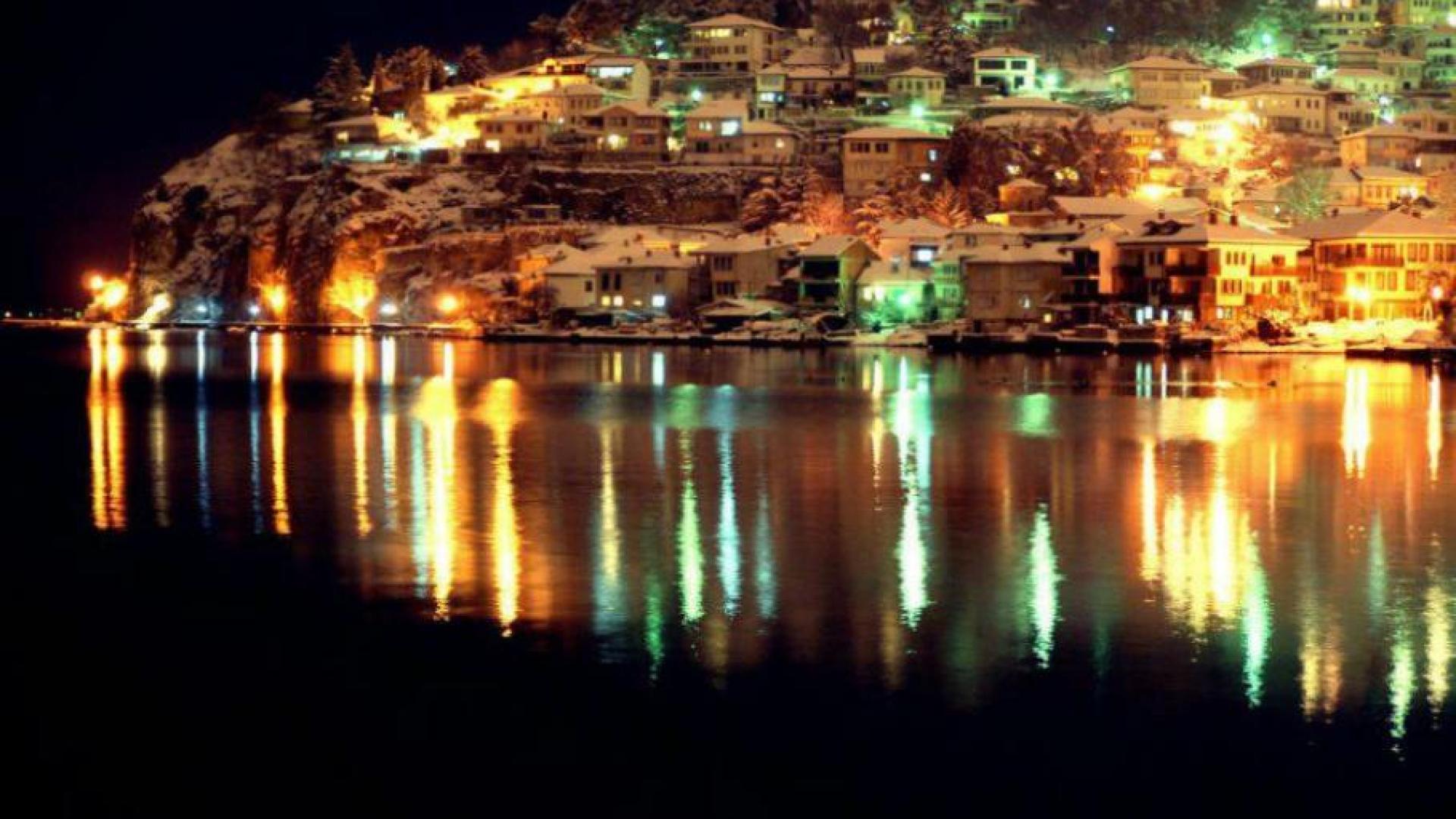 Извънредно от Охрид: Взеха за заложничка водач на 65-членна българска група!