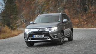 Обновеното Mitsubishi Outlander - приятен фейслифт, огромно пространство и изгодна цена