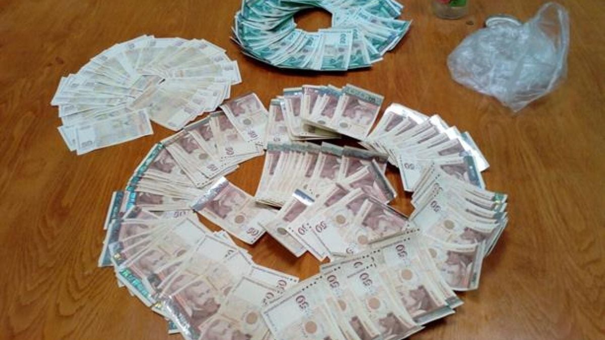 Удар на полицията по ало-мафията, задържаха... (СНИМКИ)