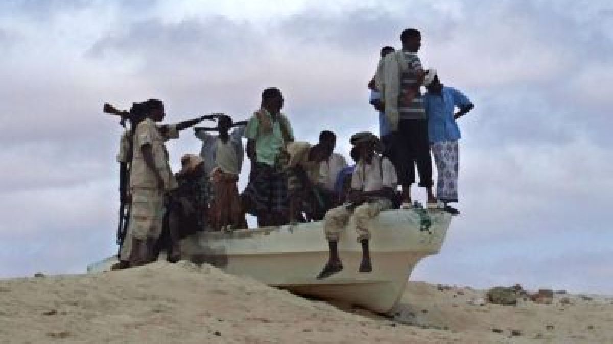 Пирати взеха за заложници шестима руски моряци