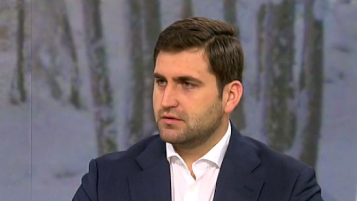 Новаков: Ще направим всичко възможно да наклоним везните по пакета "Макрон"