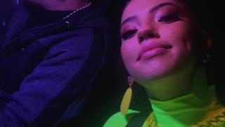 Никога няма да повярвате къде Дара посрещна 2019-а 