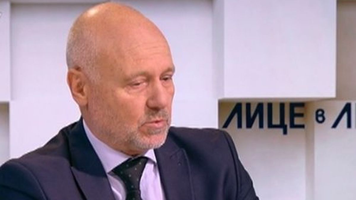 Бивш военен министър: F-16 превъзхожда по оперативна ефективност „Грипен”