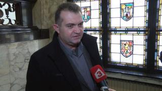 Лозан Панов си хортува два часа с човека на Цветан Василев в сградата на ВКС (СНИМКИ)