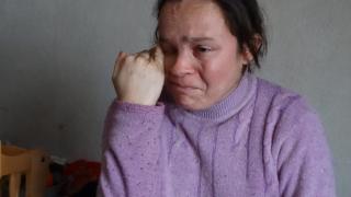 Самотна майка преживя истински кошмар! Отнеха й новороденото, защото нямала кола и доходи (СНИМКИ/ВИДЕО)