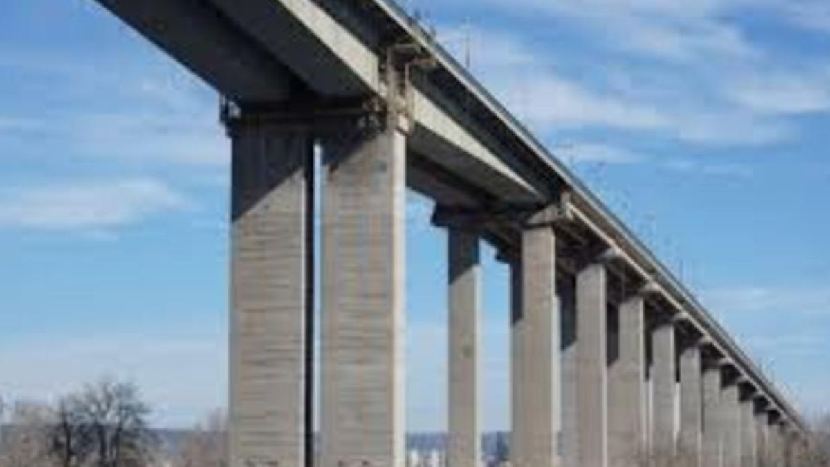 Страшна трагедия с млад мъж на Аспаруховия мост във Варна!