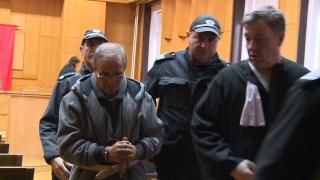 65-годишният ревнивец, заклал студентката Юлияна, извади шокираща версия за кървавата семейна драма! (СНИМКИ)