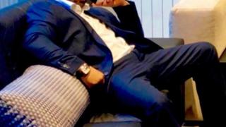 Скандалният Пеньо Мангъров смени лъскавия GTR със затворническа кола, вместо гардове го варди... (СНИМКИ)  