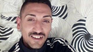 Още за убийството на Графа в Италия от циганина Даниел! Гей свалка може да е причината за зверството (СНИМКИ)