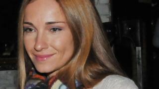 Алекс Раева опъна бръчки заради млад любовник