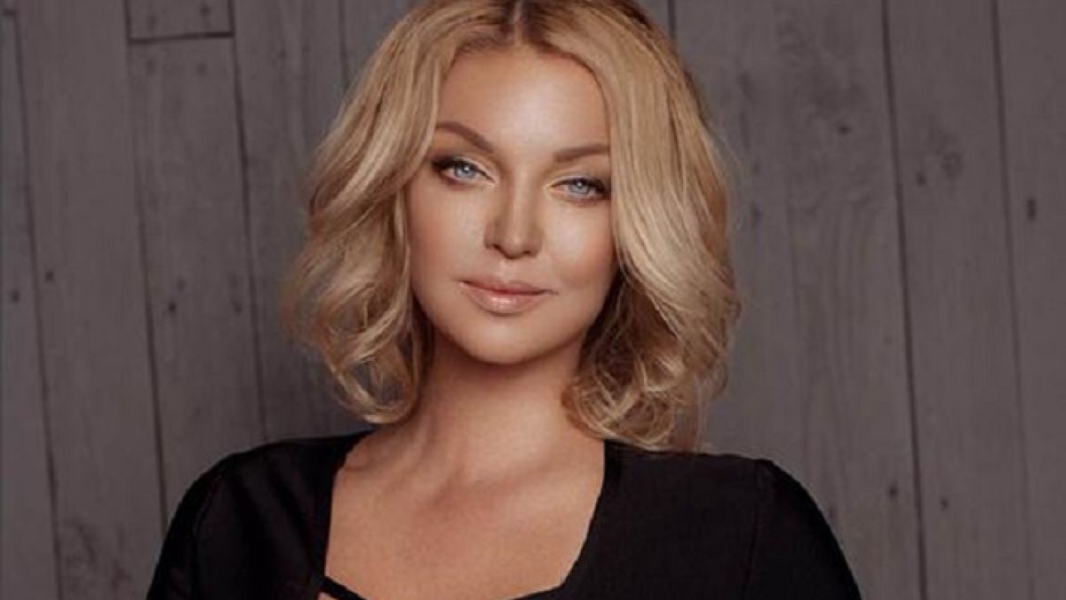 Балерината Волочкова отново показа провокативна СНИМКА по бански