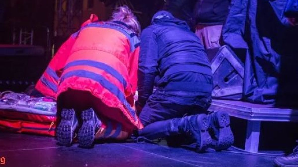 Нещо невиждано се случи по улиците на Гданск и цяла Полша след зверското убийство на кмета Адамович (СНИМКИ/ВИДЕО)