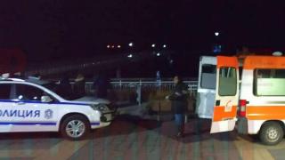 Огромна трагедия! Стана ясно на кой е трупът, намерен на Моста в Бургас, дъщеря и внучка ридаят до тялото (СНИМКИ)