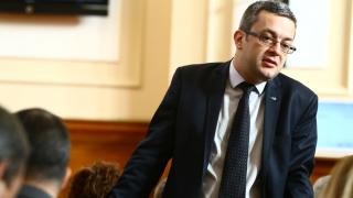 Тома Биков: На Делян Добрев му дойде в повече помията върху него