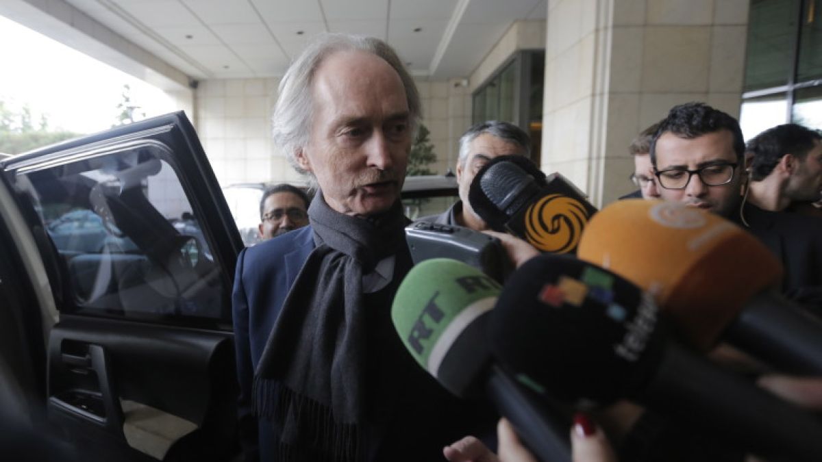 Педерсен настоява за политическо решение в Сирия