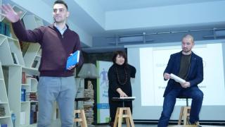 Дигиталните учебници и видеоуроците ще направят обучението в училище интересно и привлекателно