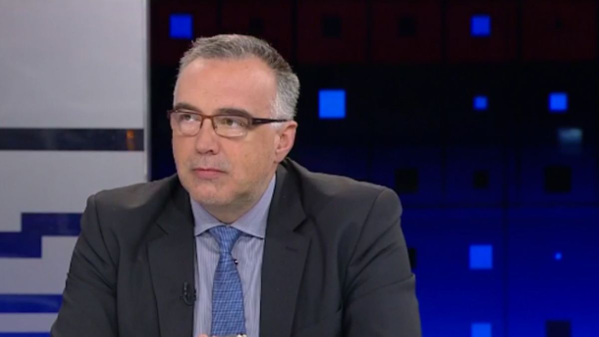 Антон Кутев: Има хора, които искат да свалят Нинова, но и този път ще замълчат, защото... 