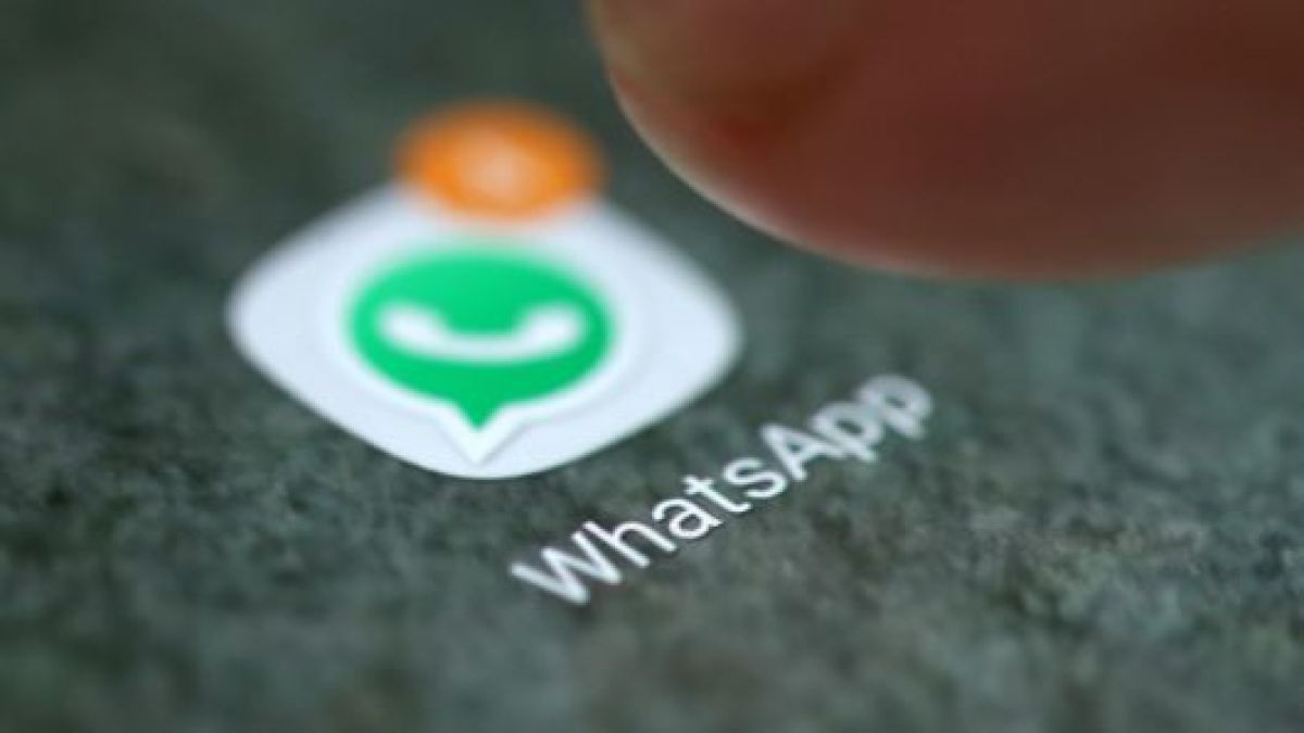 Нещо странно се случва с WhatsApp