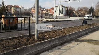 След откриването на Пловдив 2019: Новите плочки по булеварда вече са изпочупени (СНИМКИ)