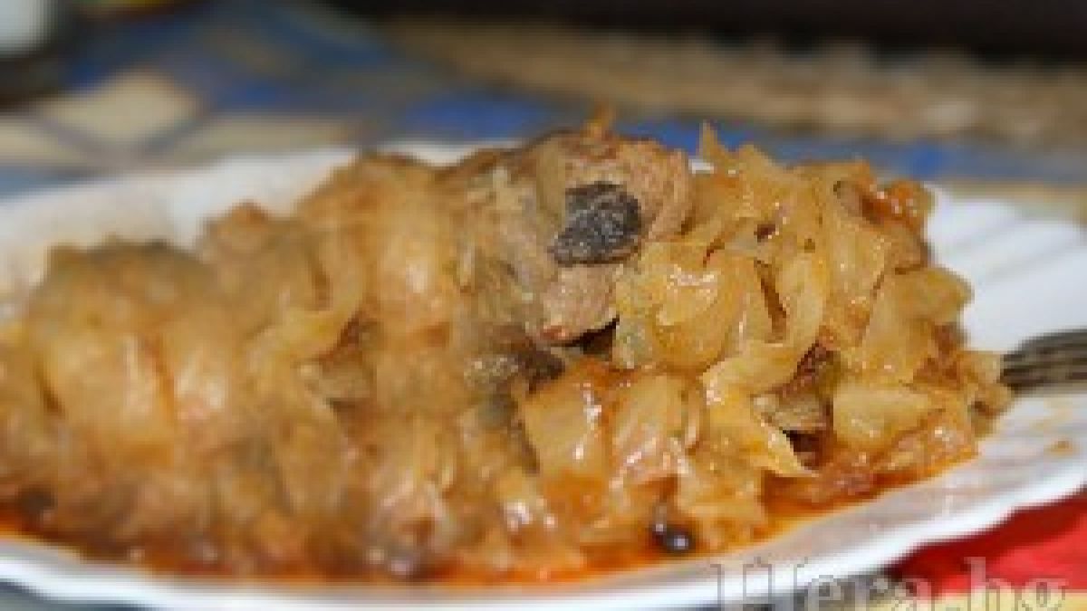 Всички ще се влюбят в свинското със зеле, ако го направите така