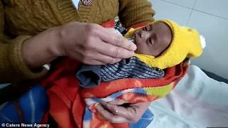 Родители погребаха жива новородената си дъщеричка по съвет на местен свещеник, но... (СНИМКИ)
