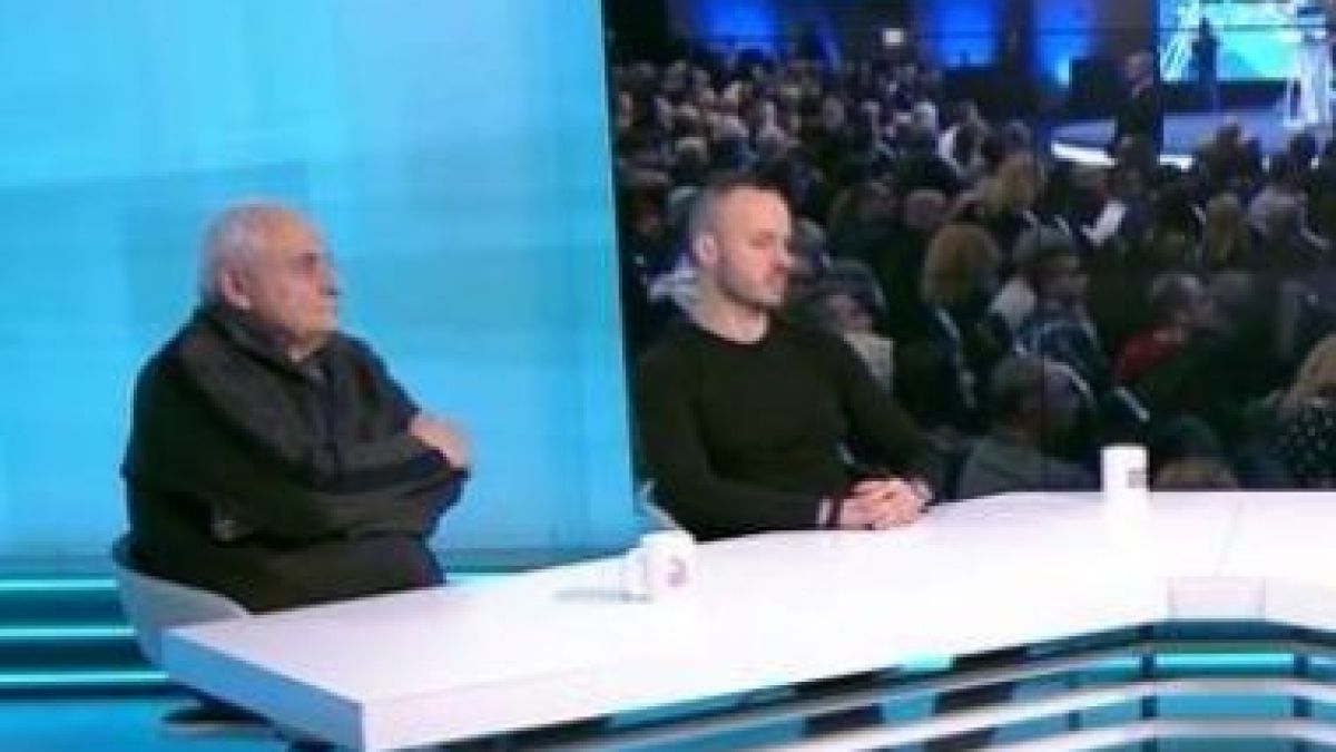 Политолози разтълкуваха думите на Борисов за сините и червени лампи