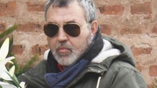 Само в ШОУ: Христо Мутафчиев сподели какво е направил в деня на погребението на майка си!